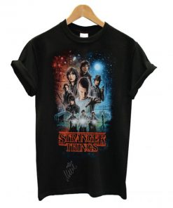 Millie Bobby Brown Stranger Things Autographed Group Shot Graphic T shirt SN