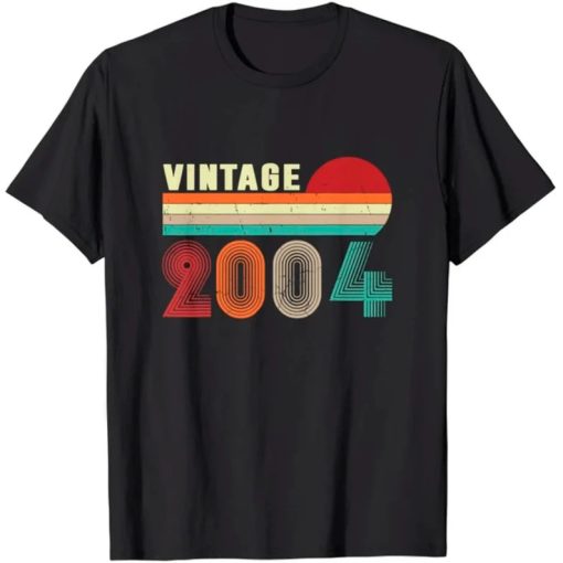 Vintage 2004 Funny 17 Years Old Boys and Girls 17th Birthday T-Shirt AA